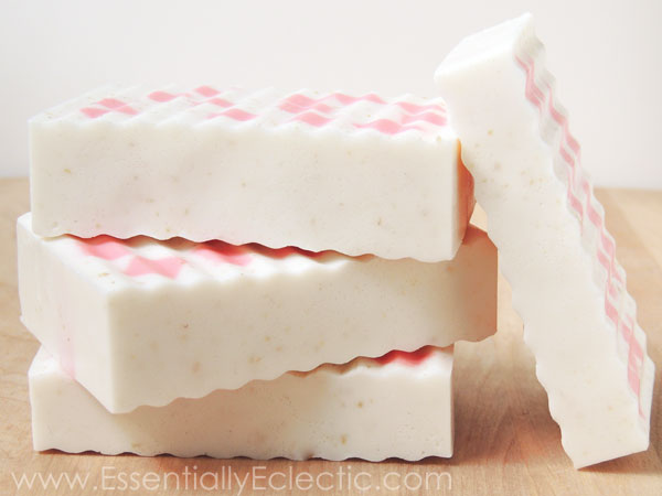 This Oatmeal and Shea Butter Soap is easy to make, fantastic for the skin, and makes for a great gift! Make your own inserts for a confetti soap. | DIY Bath and Body | How to make soap without lye | Soap inserts | Soap Making | Mom Makes Joy