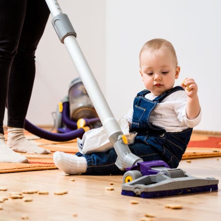 How to Keep the House Clean with Small Kids (Babies, Toddlers & Preschoolers)